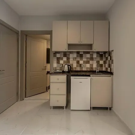 Cozy & Comfy Studio At Beyoglu - 39 *